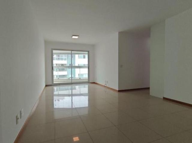 Apartamento venda em Região Geográfica Imediata do Distrito Federal, Região Integrada de Desenvolvimento do Distrito Federal e Entorno
