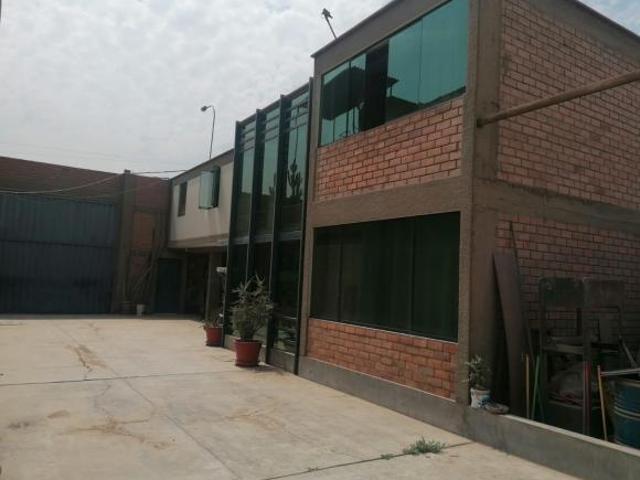 VENDO LOCAL INDUSTRIAL DE 2,000 M2 EN COMAS CHACRA CERRO