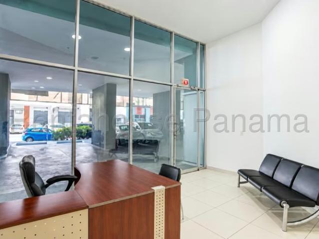Oficina venta en Santa Ana
