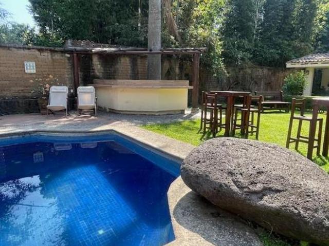 VENDO PROPIEDAD EN TEPOZTLÁN, PARA RESIDENCIA U HOTEL