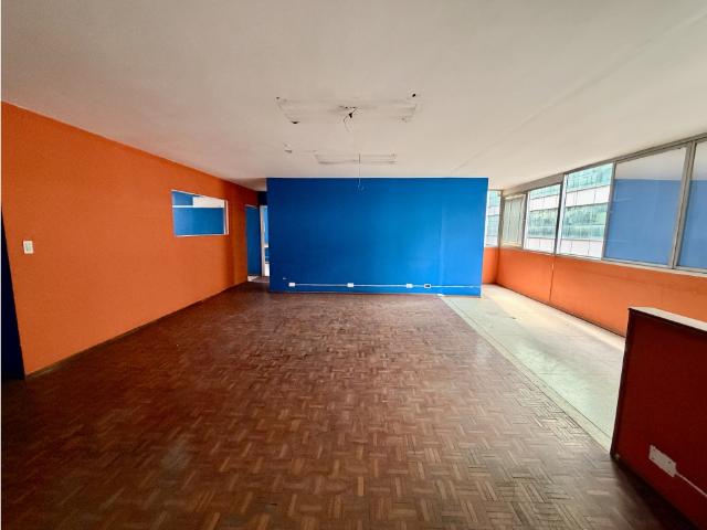 Oficina en venta en Sector El Rosal, Caracas