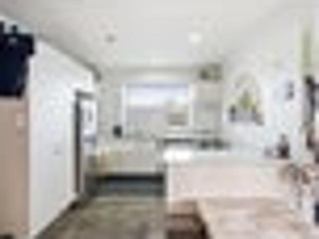 House for sale in Chaslands, Canterbury