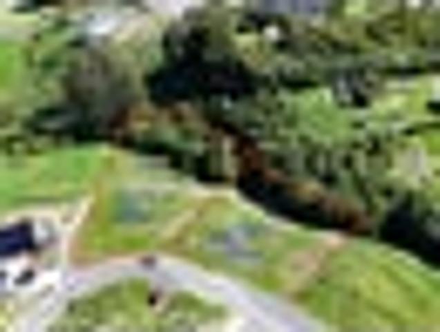 Land for sale in Chaslands, Canterbury