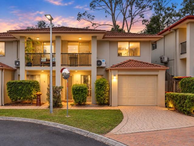 Townhouse for sale in Mount Gravatt East, Greater Brisbane