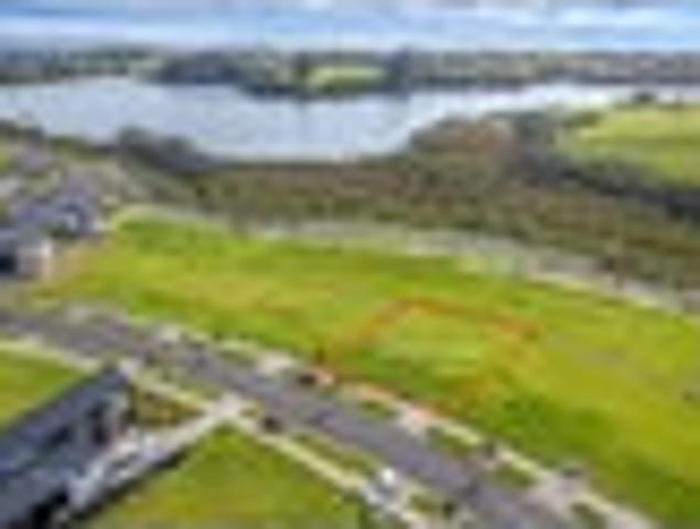 Land for sale in Awhitu
