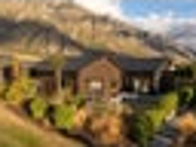 House for sale in Otakou