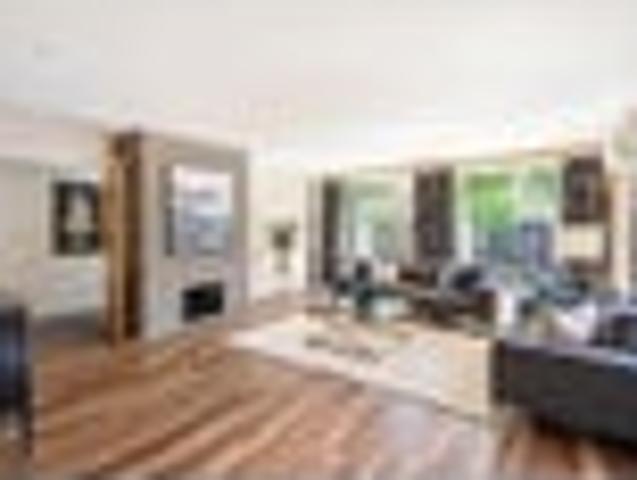 House for sale in Chaslands, Canterbury