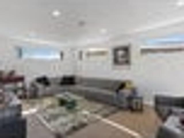 House for sale in Chaslands, Canterbury