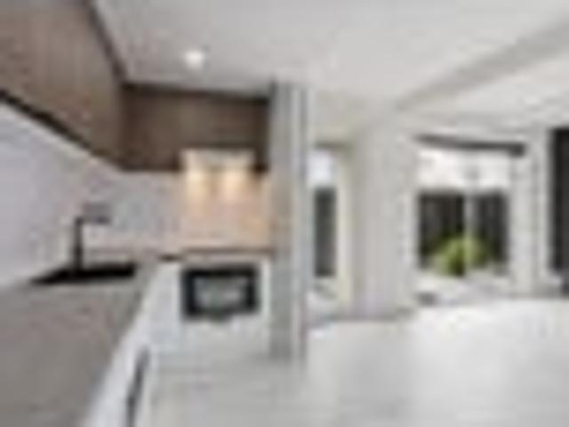 Townhouse for sale in Heathcote, Canterbury