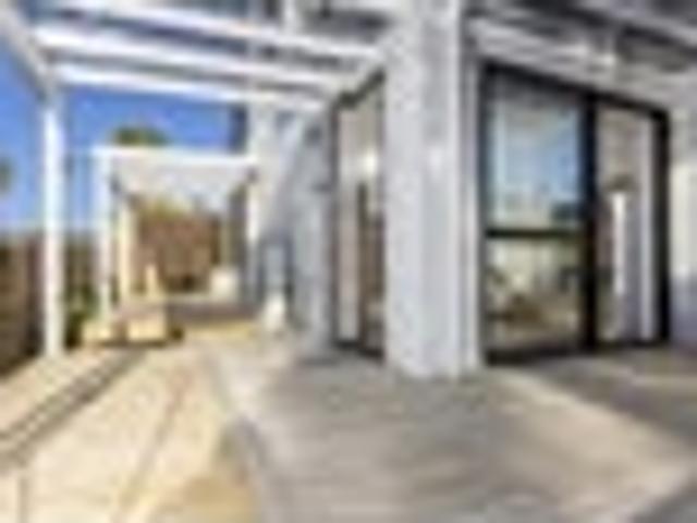 House for sale in Paremoremo