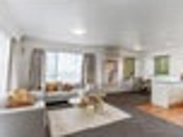 House for sale in Rānui, Henderson-Massey