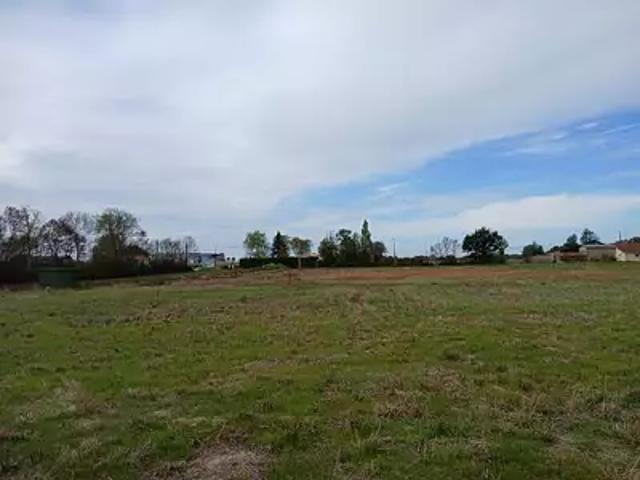 Terrain vente à La Roche-sur-Yon, Vendrennes