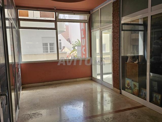 Local commercial vente à Anfa, Gharb-Chrarda-Beni Hssen