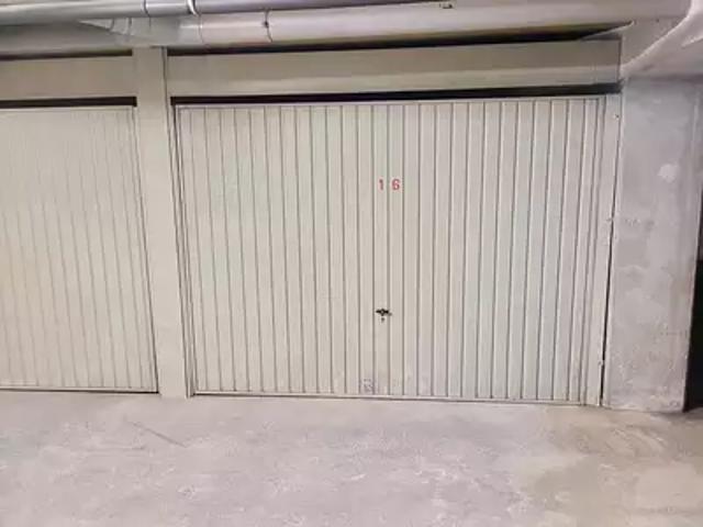 Garage location à Aix-en-Provence, Venelles