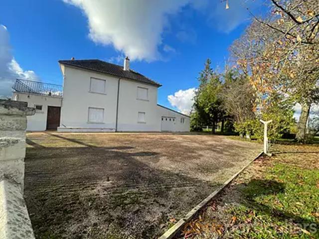 Maison vente à Saint-Amand-Montrond, Venesmes
