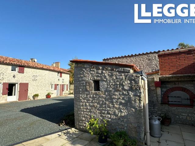 Maison vente à Les Oisillères, Saint-Pierre-le-Vieux