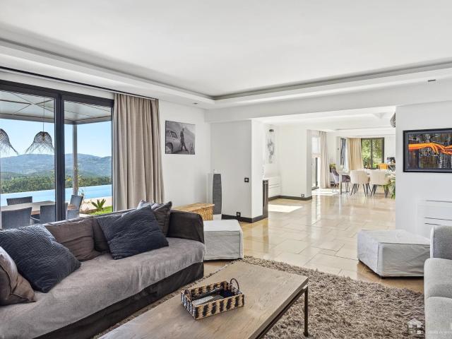 Maison vente à Grasse, Spéracèdes