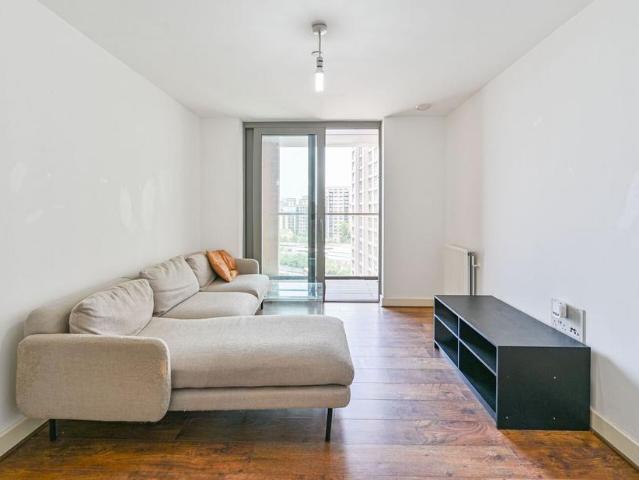 Apartment for rent in London Borough of Lewisham, Ladywell