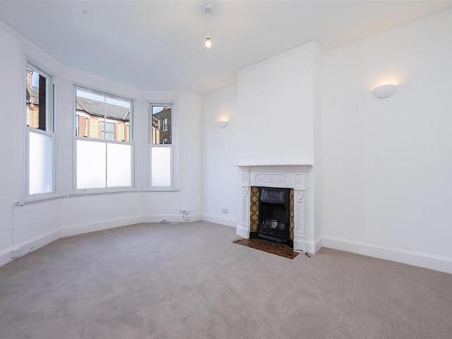 Apartment for rent in London Borough of Lambeth, Greater London