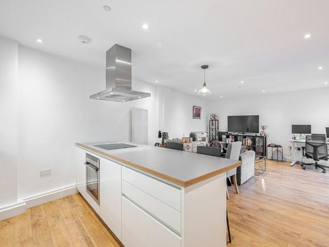 Apartment for rent in London Borough of Lambeth, Greater London