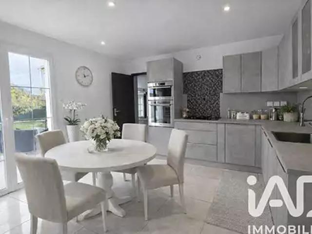 Maison vente à Vente de Machau, Vennecy