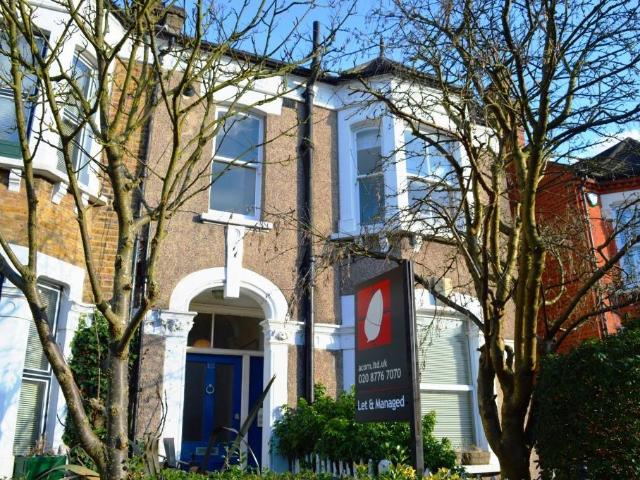 Apartment for rent in Penge, Greater London