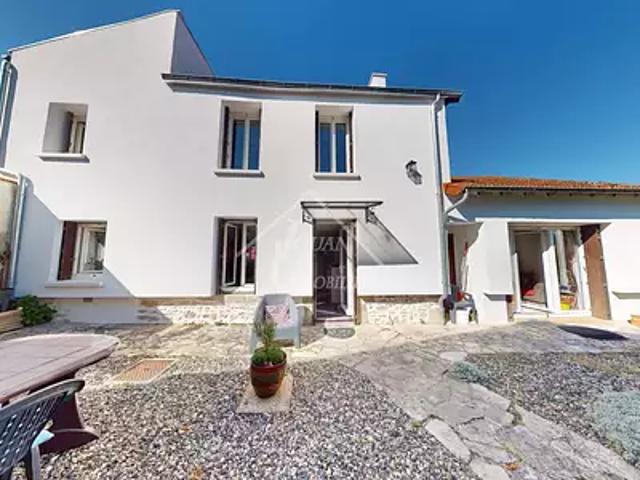 Maison vente à Riom, Vensat