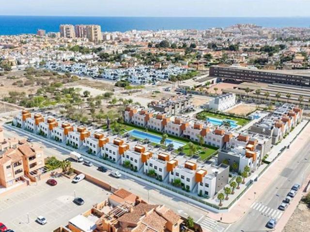Bungalow en venta en La Rosaleda, Torrevieja