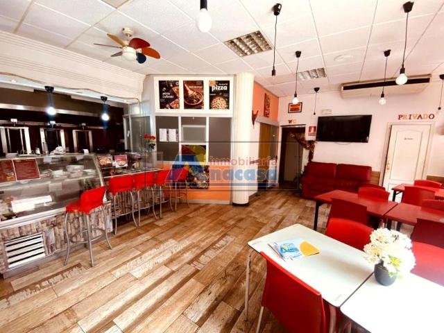 Local Comercial en venta en Oliva, València / Valencia