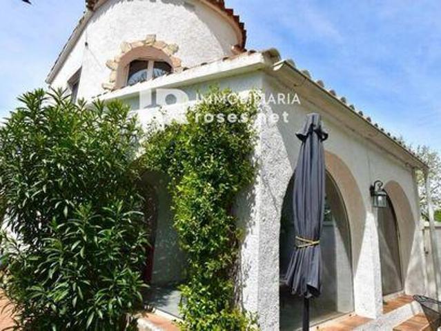 Villa en venta en Empuriabrava