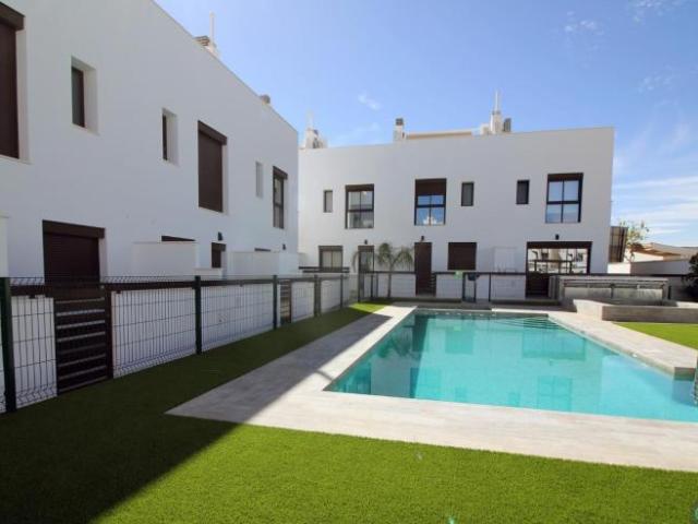 Casa en venta en Alicante