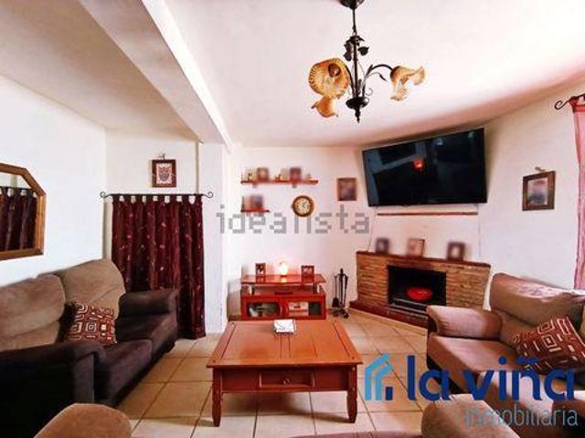Casa en venta en Badolatosa, Andalucía