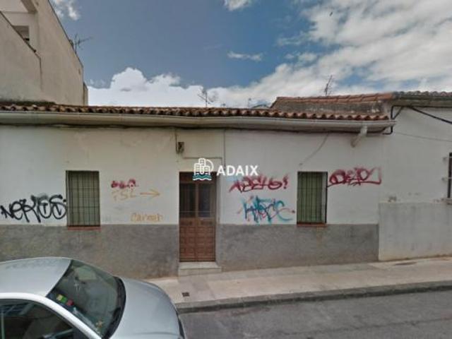 Casa en venta en Casas Baratas, Cáceres