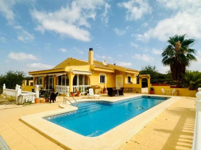 Casa en venta en La Zarza