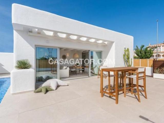 Villa en venta en Dolores