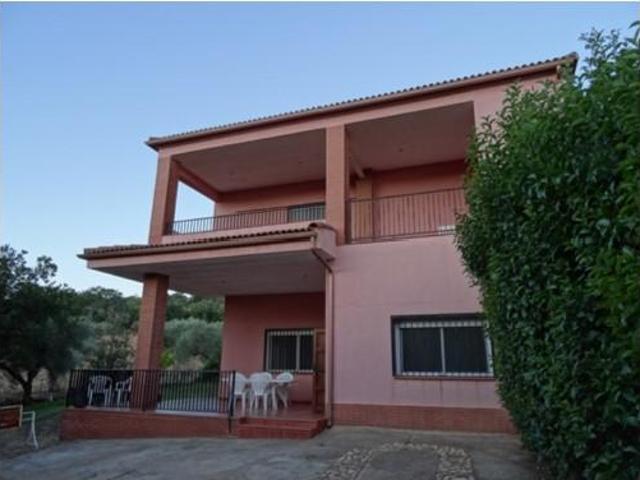 Casa en venta en Alcuéscar