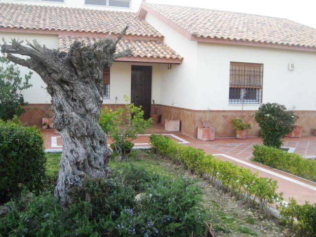 Casa en venta en La Carlota, Andalucía