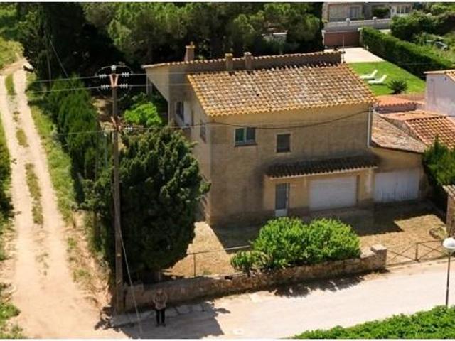 Casa en venta en Torroella De Montgrí
