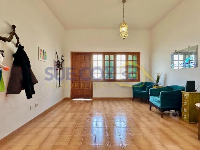 Casa en venta en Haría, España