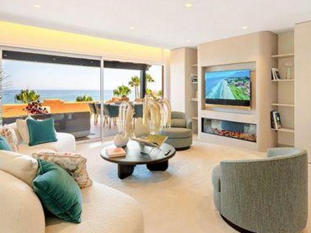 Apartamento en venta en Alcazaba Beach, Costa del Sol Occidental