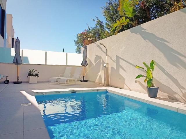 Villa en venta en Punta Prima