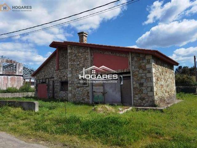 Villa en venta en O Rosal