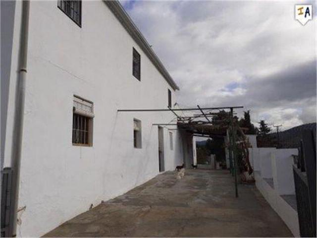 Casa en venta en Iznájar