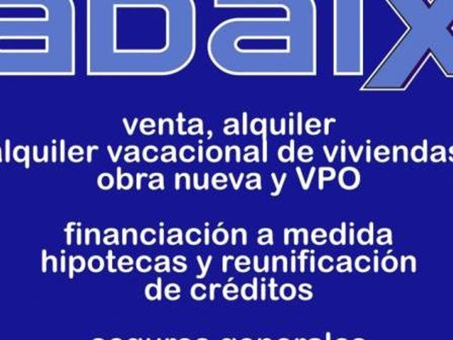 Casa en venta en La Carlota, Andalucía