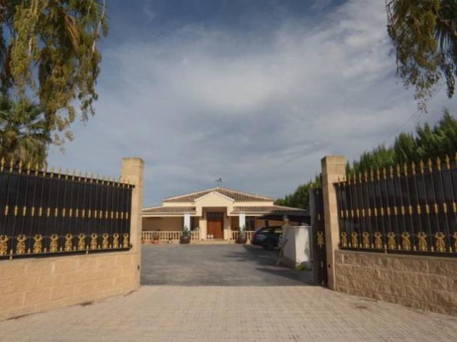 Chalet en venta en Las Heredades, el Baix Segura / La Vega Baja