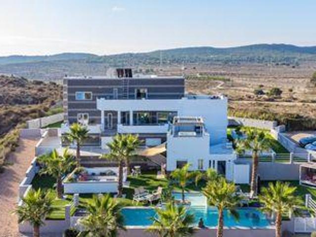 Villa en venta en San Miguel De Salinas