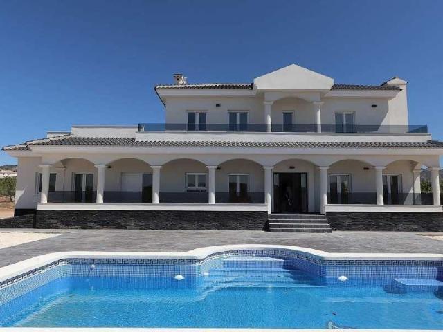 Casa en venta en El Pinós