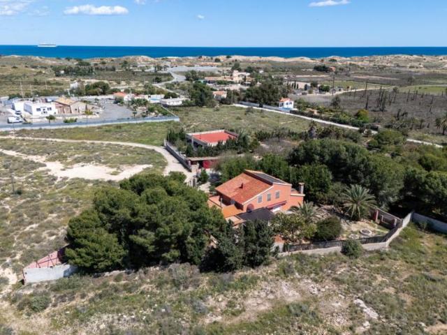 Villa en venta en El Altet