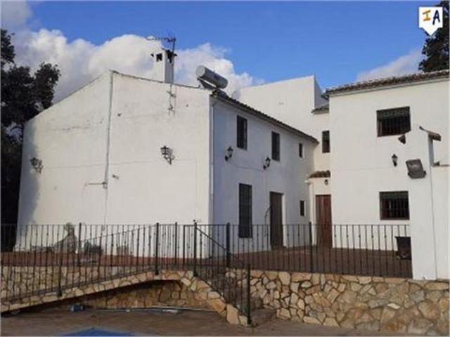 Casa en venta en Iznájar