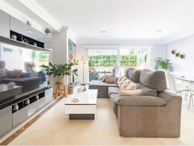 Casa en venta en Valencia De Las Torres, Vera